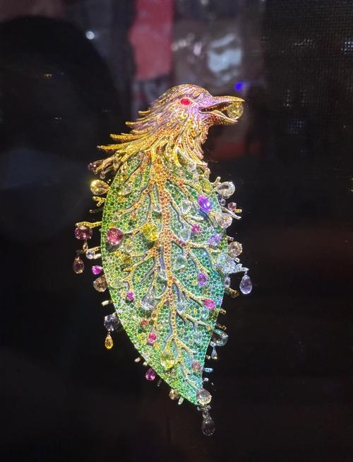 珠宝展会的珠宝是正品吗,珠宝展的珠宝是真的吗?-第2张图片-白玉京资讯 珠宝展会的珠宝是正品吗,珠宝展的珠宝是真的吗?-第2张图片-白玉京资讯